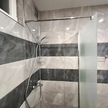 Center * 旧扎戈拉